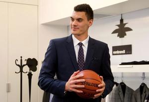 Steven Adams